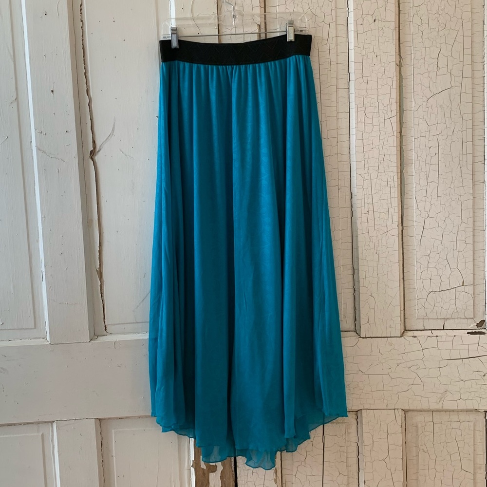 LuLaRoe turquoise skirt Size Medium